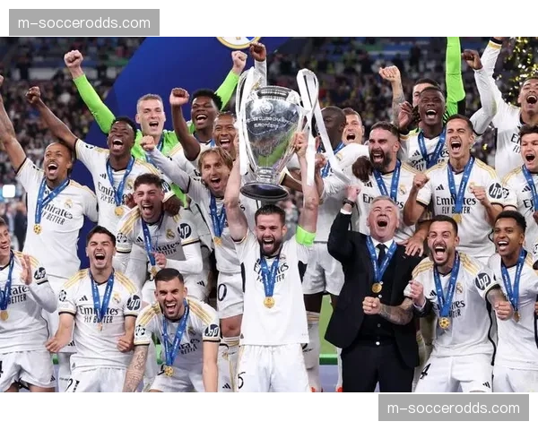 多特蒙德队长埃姆雷·詹出席赛前发布会，称对阵皇马是“梦想对决”