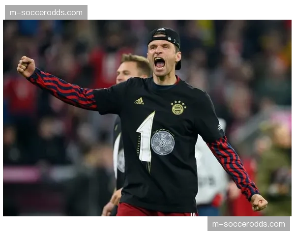 特写：37岁的托马斯·穆勒替补登场，完成其职业生涯第150场欧冠比赛